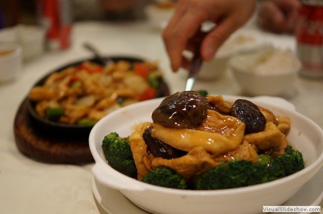 Tofu, Mushroom and Brocolli Dish