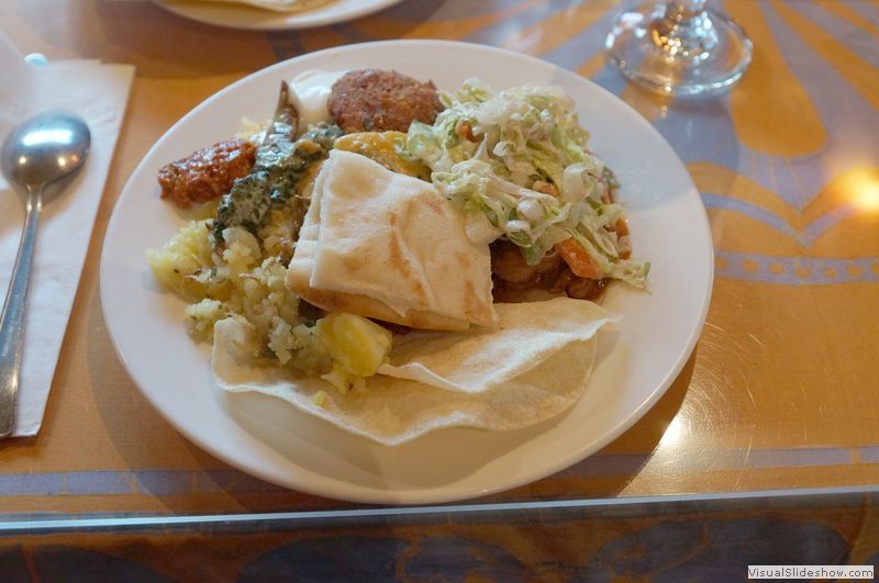 Ceylonta Restaurant - Potato, Coleslaw, Spinach, Green Beans, Rice