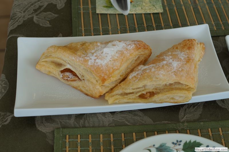 Fresh Apple Turrnovers