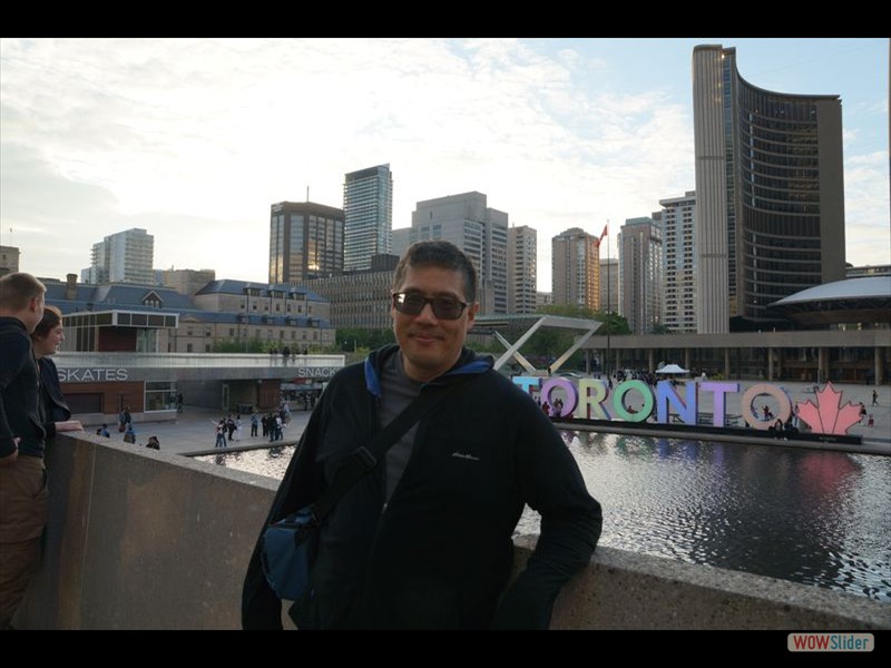 Nathan Phillips Square in Toronto - Mike