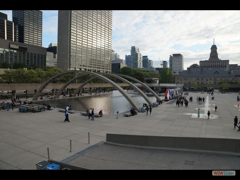 Nathan Phillips Square in Toronto 01