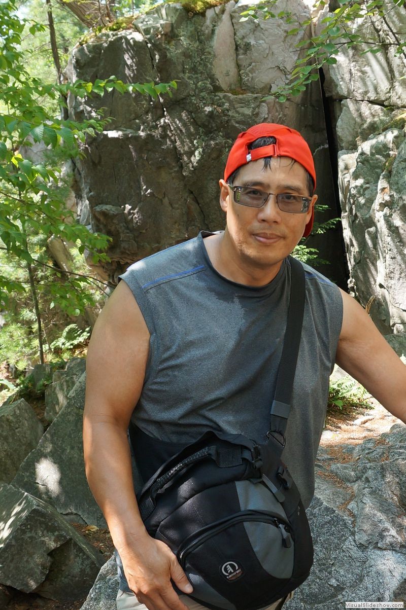 Mike Climbing the Crack Trail Killarney