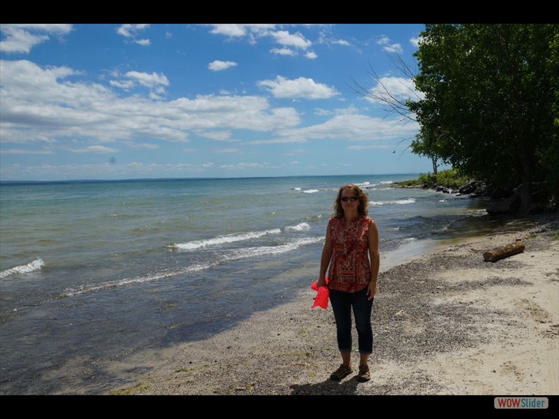 Fort Erie Beach Walk 03 - Rhonda