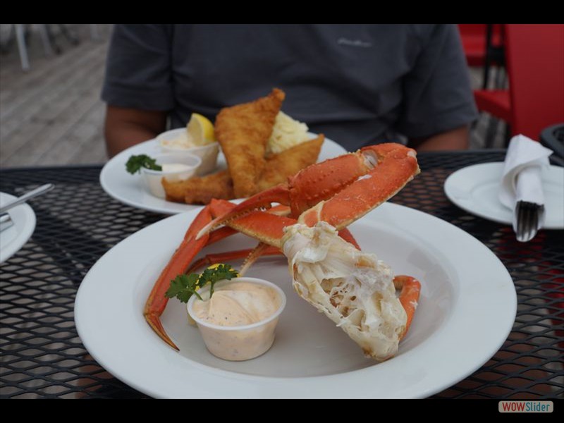 Clam Diggers Restaurant 01 - Crab Legs