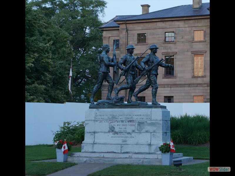 Downtown PEI 08 - War Memorial