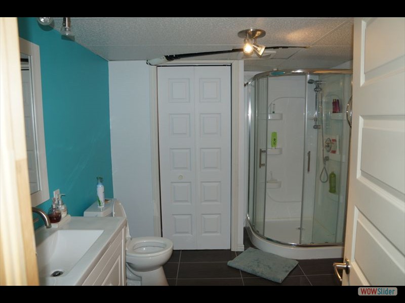 Maison rénovée, grande cour 04